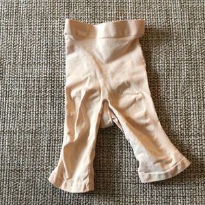 Skims SCULPTING SHORT MID THIGH W/ OPEN GUSSET size S/M